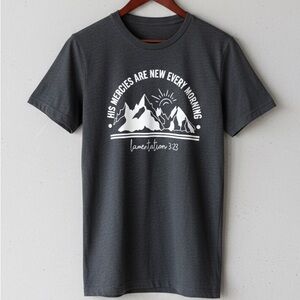 Christian Mountain Graphic Tee Lamentations 3 Faith Outdoorsy Minimalist Size M